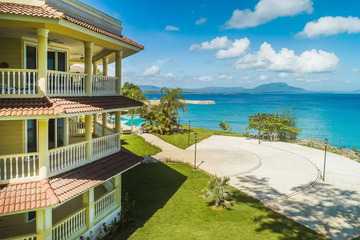 Luxury Beachfront Apartment with 2 bedrooms in Sosua