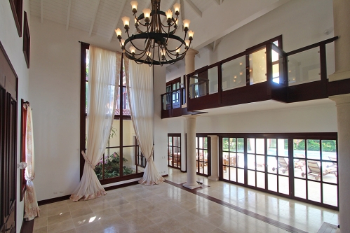 #4 Spectacular 7-Bedroom Mansion for Sale in Sea Horse Ranch – Luxury Living in the Dominican Republic