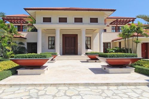 #3 Spectacular 7-Bedroom Mansion for Sale in Sea Horse Ranch – Luxury Living in the Dominican Republic