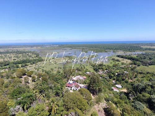 #1 Incredible oceanview villa with guesthouse in idyllic location