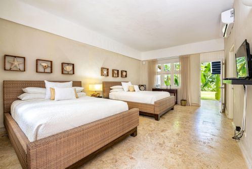 #10 Elegant 10-Bedroom Villa for Sale in Casa de Campo, La Romana – Timeless Caribbean Sophistication