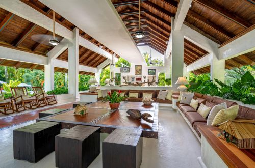 #6 Elegant 10-Bedroom Villa for Sale in Casa de Campo, La Romana – Timeless Caribbean Sophistication