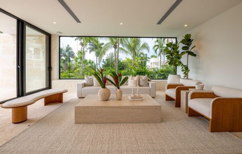 #12 Elegant 6-Bedroom Luxury Villa for Sale in Casa de Campo