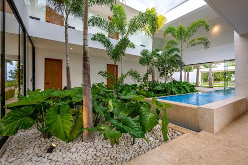 #4 Elegant 6-Bedroom Luxury Villa for Sale in Casa de Campo