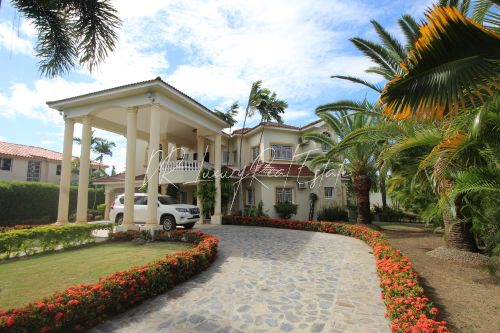 #3 Beautiful mansion located in Sabaneta